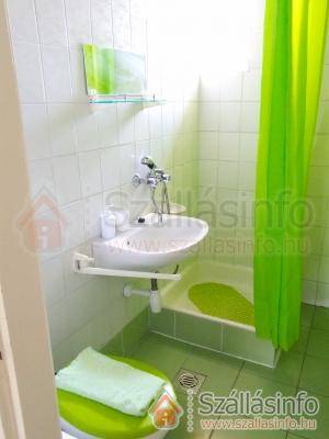 Apartmanház 65826 (North Hungary > Borsod-Abaúj-Zemplén megye > Bogács)