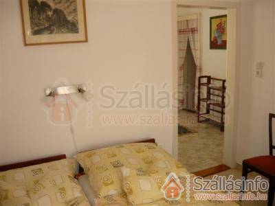 Anna Zöldfenyő Apartman (Süd Transdanubien > Somogy megye > Fonyód-Bélatelep)