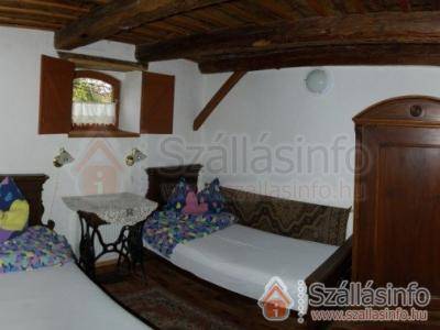 Apartman Vörösdombi Vendégház (Dél-Dunántúl > Baranya megye > Cserkút)