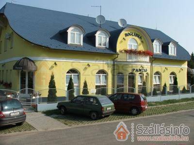 Boglárka Panzió és Apartmanházak (Nord Ungarn > Borsod-Abaúj-Zemplén megye > Mezőkövesd-Zsóry-fürdő)