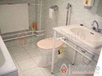 Czanadomb Vendégház és Apartman (South Transdanubian > Baranya megye > Cserkút)
