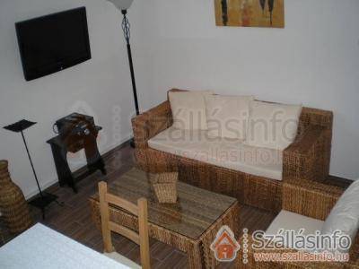 Döre Vendégház (West Transdanubien > Győr-Moson-Sopron megye > Bakonyszentlászló)