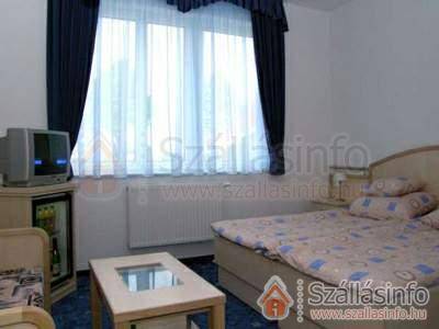 Főnix Hotel (Nyugat-Dunántúl > Vas megye > Bükfürdő)