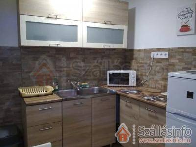 Hangulat Vendégház-Apartman (Budapest and surroundings > Pest megye > Mogyoród)