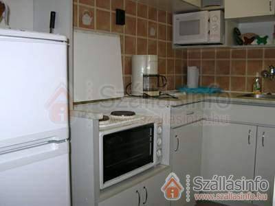 Harka Apartmanház (Nyugat-Dunántúl > Győr-Moson-Sopron megye > Harka)