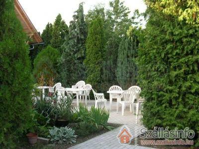 Harka Apartmanház (West Transdanubien > Győr-Moson-Sopron megye > Harka)