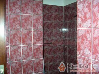 Harka Apartmanház (West Transdanubien > Győr-Moson-Sopron megye > Harka)
