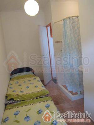 Holló Vendégház (Észak-Magyarország > Borsod-Abaúj-Zemplén megye > Szögliget)