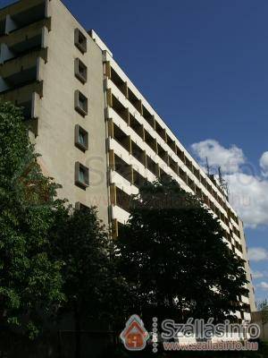 Hotel Lelle** (Dél-Dunántúl > Somogy megye > Balatonlelle)
