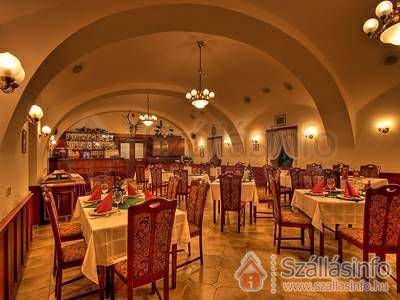 Hotel Szarvaskút (Zentral Transdanubien > Veszprém megye > Zirc)