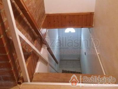 Hunyadi Apartman (North Plain > Jász-Nagykun-Szolnok megye > Szolnok)