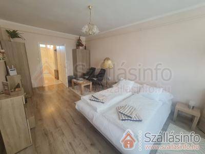 Isti-Lakás (Dél-Alföld > Csongrád megye > Makó)