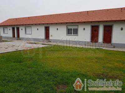 Kertész Vendégház és Apartmanok (West Transdanubian > Győr-Moson-Sopron megye > Hegykő)