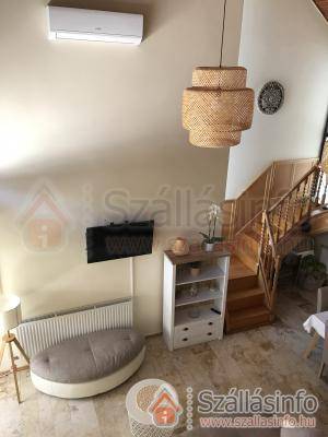 Köő Apartman Vendégház (South Transdanubian > Somogy megye > Zamárdi)