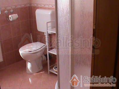 Kristály Apartmanház (West Transdanubien > Vas megye > Sárvár)
