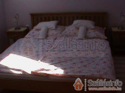 Kristály Apartmanház (West Transdanubien > Vas megye > Sárvár)