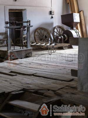 Malomkő Fogadó (Zentral Transdanubien > Veszprém megye > Nemeshany)