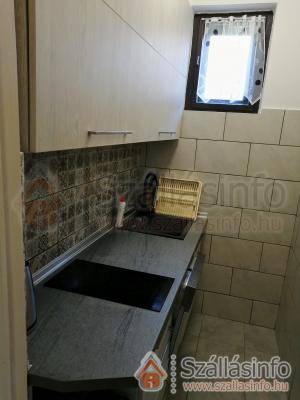 Napraforgó Vendégház (Észak-Magyarország > Borsod-Abaúj-Zemplén megye > Mezőkövesd-Zsóry-fürdő)