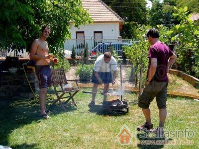 Nohab Apartman (Central Transdanubian > Veszprém megye > Badacsonytördemic)
