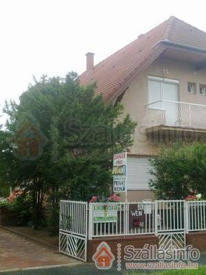 Pávics Apartmanház (South Transdanubian > Somogy megye > Balatonboglár)