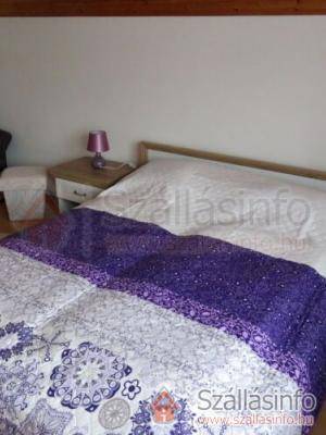 Pávics Apartmanház (Süd Transdanubien > Somogy megye > Balatonboglár)