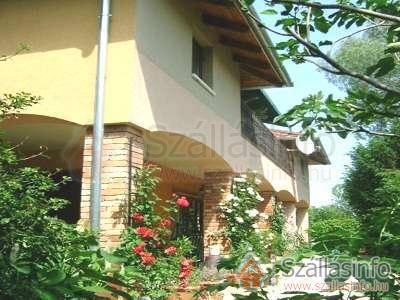 Pipacs Apartmanház (South Transdanubian > Somogy megye > Balatonboglár)