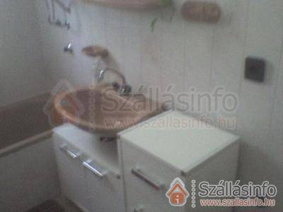 Sarang Apartman (South Transdanubian > Somogy megye > Balatonszárszó)