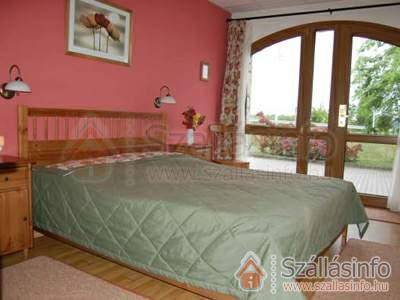 Tekergő Motel (Közép-Dunántúl > Fejér megye > Velence)