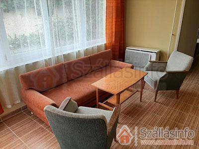 Youth Hostel Villa Benjamin (South Transdanubian > Somogy megye > Siófok)